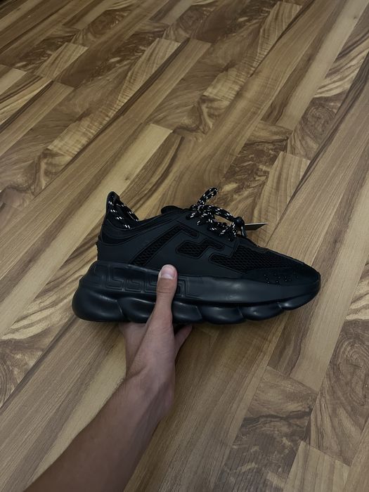 Versace chain reaction triple black