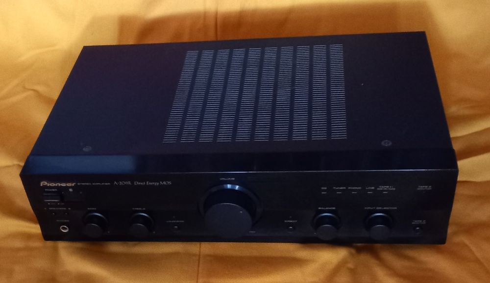 Pioneer  A-209 R