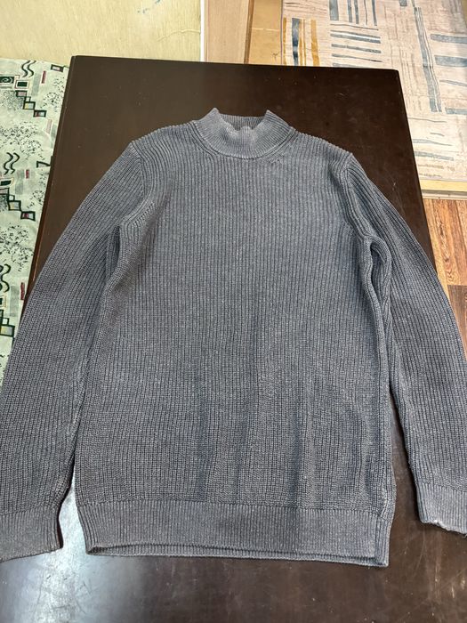 Продам теплый свитер