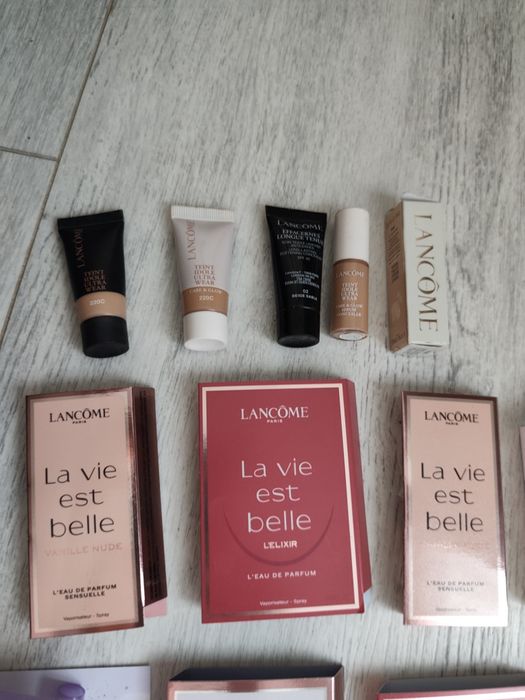 Lancome фон дьо тен и мини парфюми