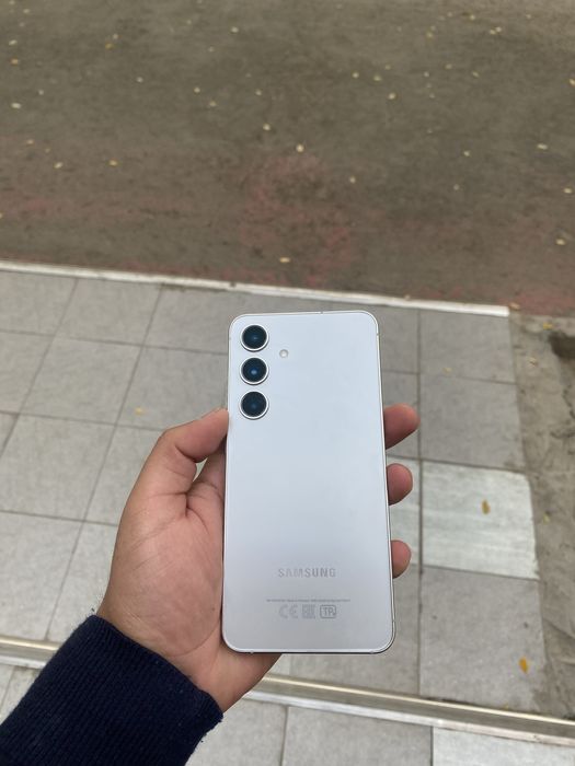 Samsung S24 продается срочно