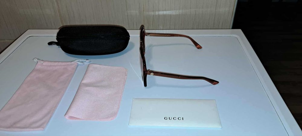Ocatia ! Ochelarii soare pt Dama Gucci Italy produs nou cu eticheta