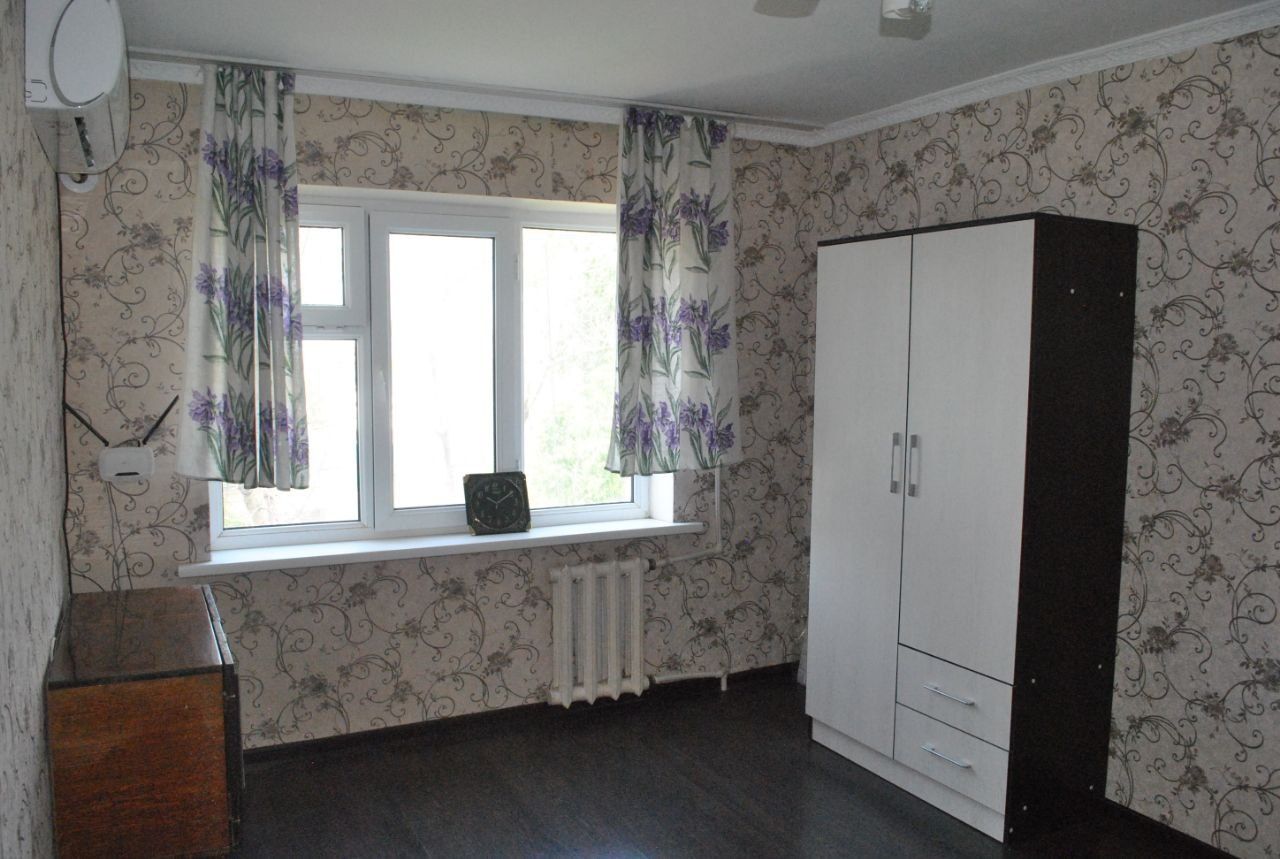 Продаеться 1 ком квартира