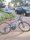 Vând bicicleta copii 10-12ani