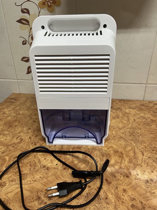 Dezumidificator electric portabil Homcom cu rezervor de 1300 ml