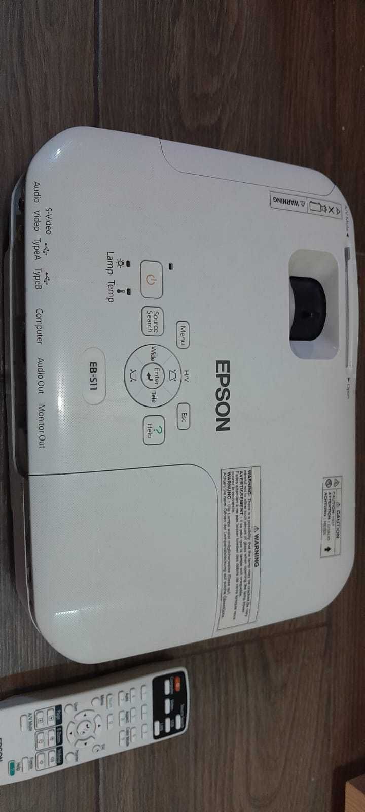 LCD проектор Epson EB-S11