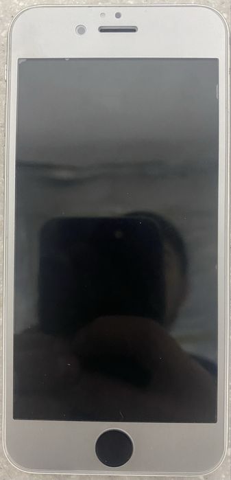 Айфон 6 простая модель на можно забрать  100 вуб заменен дилиллммл лиш