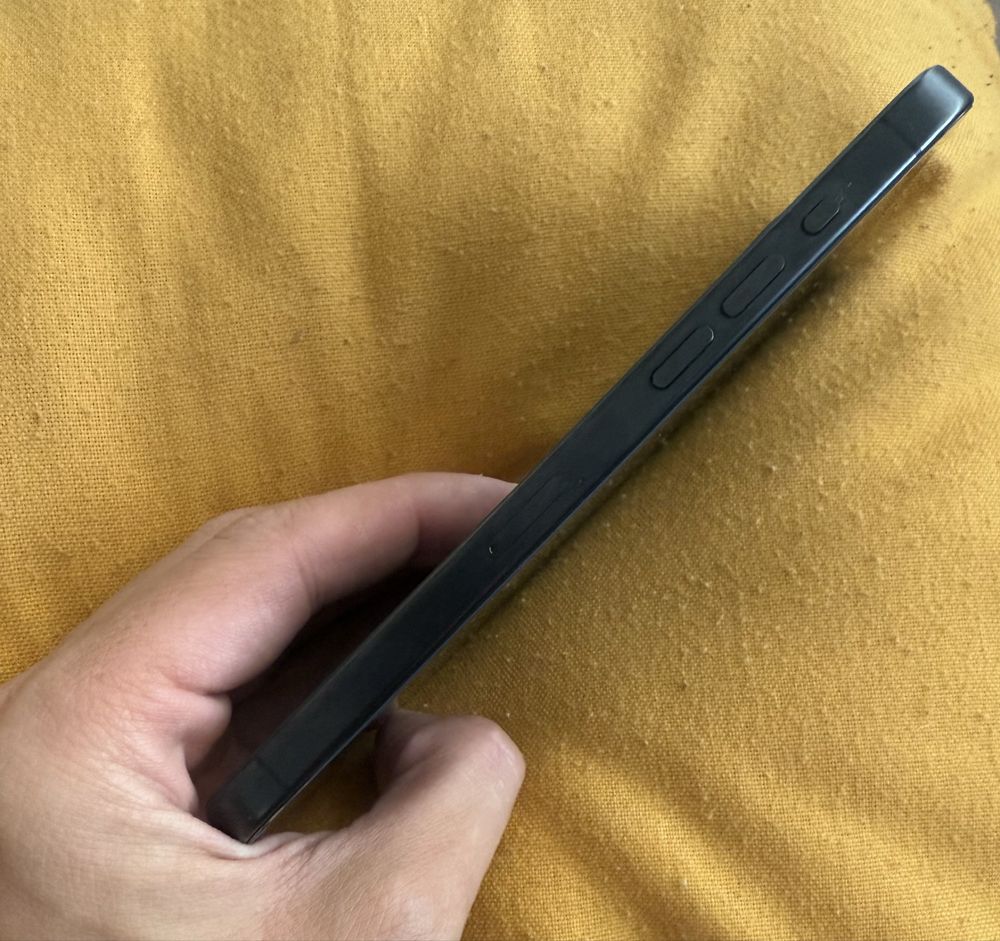Iphone 15 pro max 256GB отключен