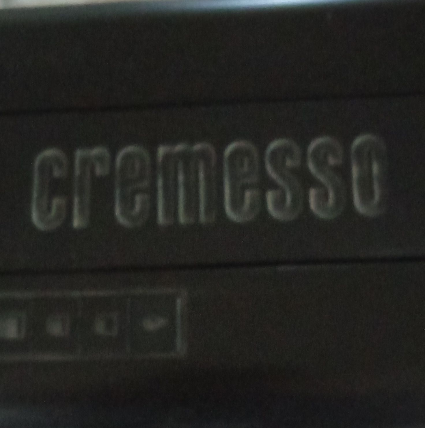 Машина на капсули Cremesso
