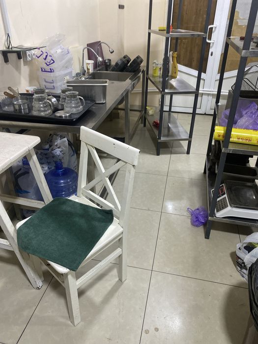 Mebel posuda bar kuhine nabor