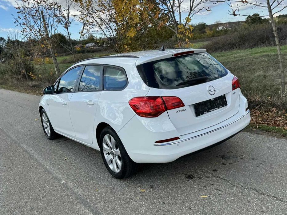 Opel Astra J 1.7CDTi • Facelift • Euro5 • AC • Jante • Import Germania