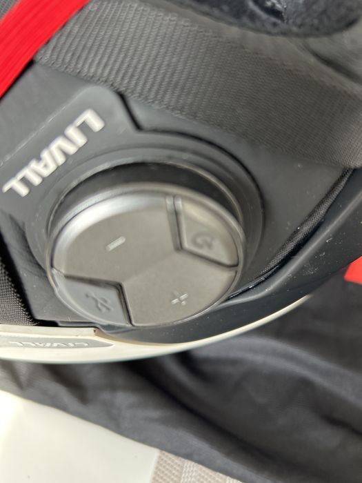 Casca inteligentă de schi și snowboard Livall RS1