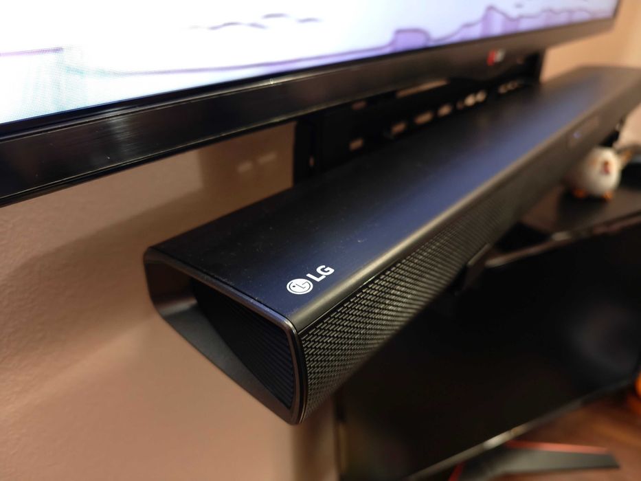 Саундбар LG SQC1