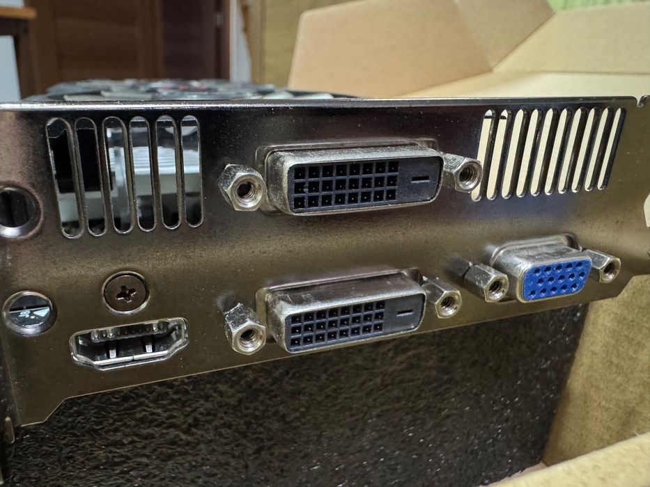 Placa video ASUS GeForce GTX 750 Ti OC 2GB GDDR5 128-bit