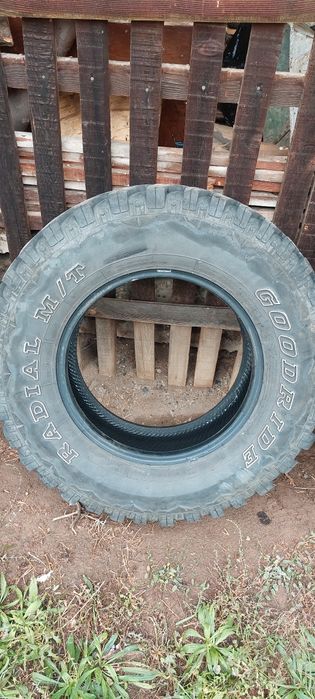 Гуми за кал 245/75/17 Dot 2022