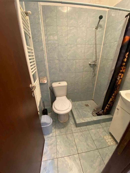 Garsonieră de închiriat, Inel -Baba Novac