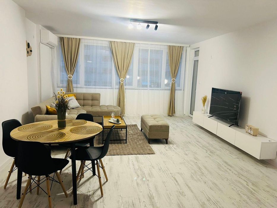 Дава се под наем Двустаен апартамент в Пловдив, Съдийски - 75 кв.м за 550 € - Снимка #2