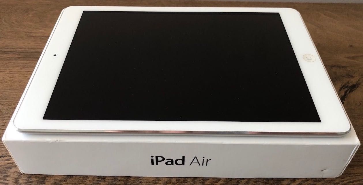 Таблет Apple iPad Air Wi-Fi 16GB