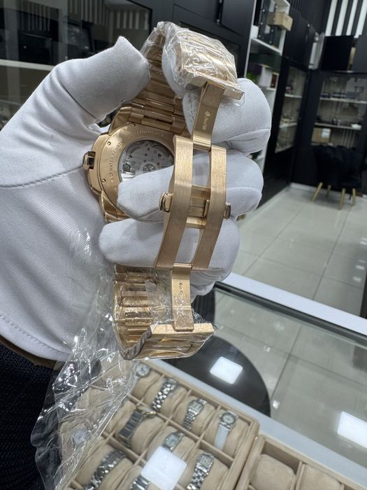 Calibre De Cartier 18k