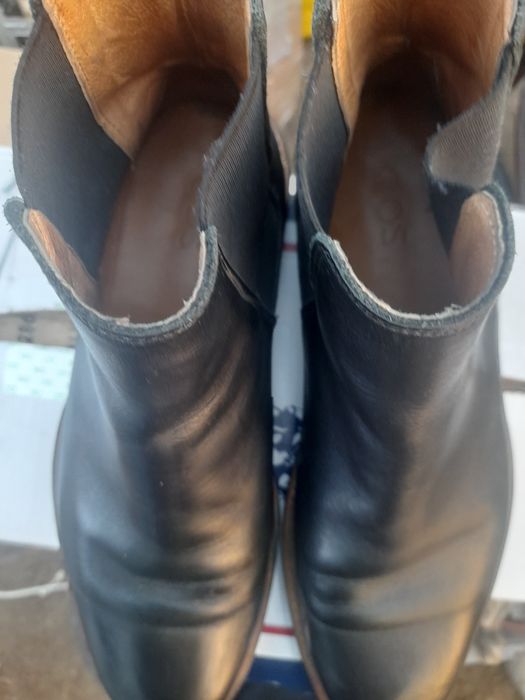 Ghete made in Portugalia de piele adevarata.