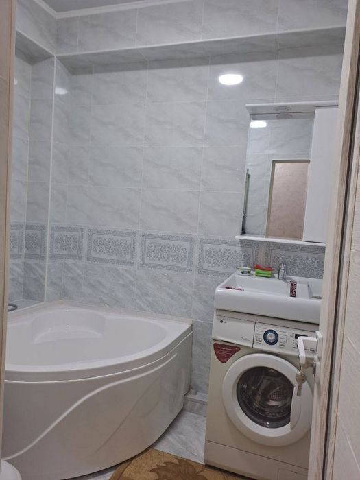 Продаётся 1/10/11 Буюк ипак йули метро