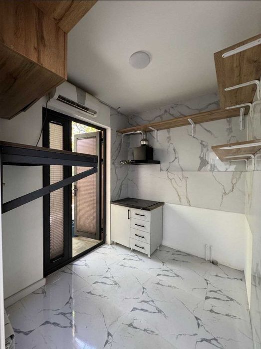 Продается нежилое первая линия 50м2 ор-р Чиланзар тор центр