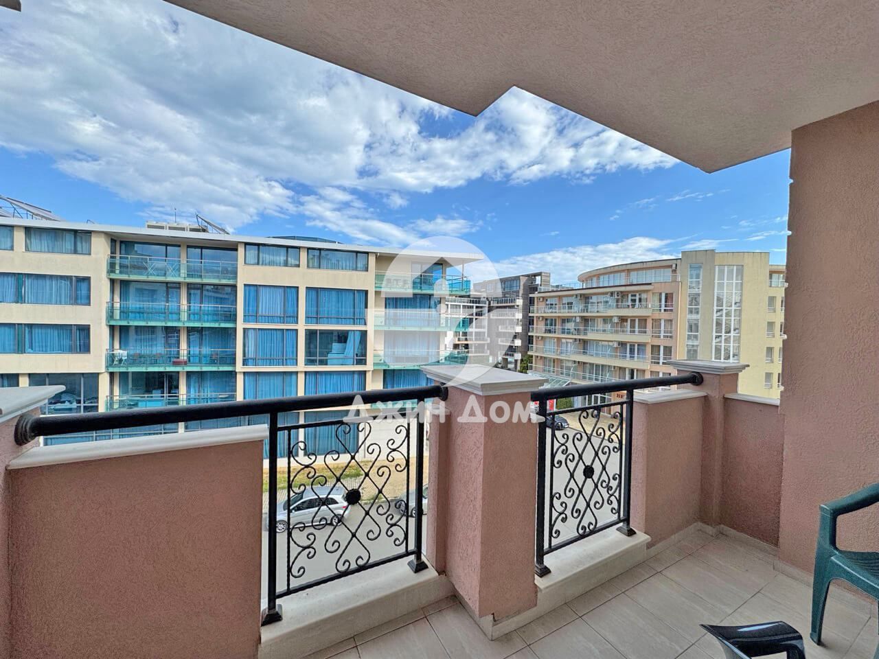 Продава се Едностаен апартамент в к.к. Слънчев бряг - 33 кв.м за 1500 €/кв.м - Снимка #6