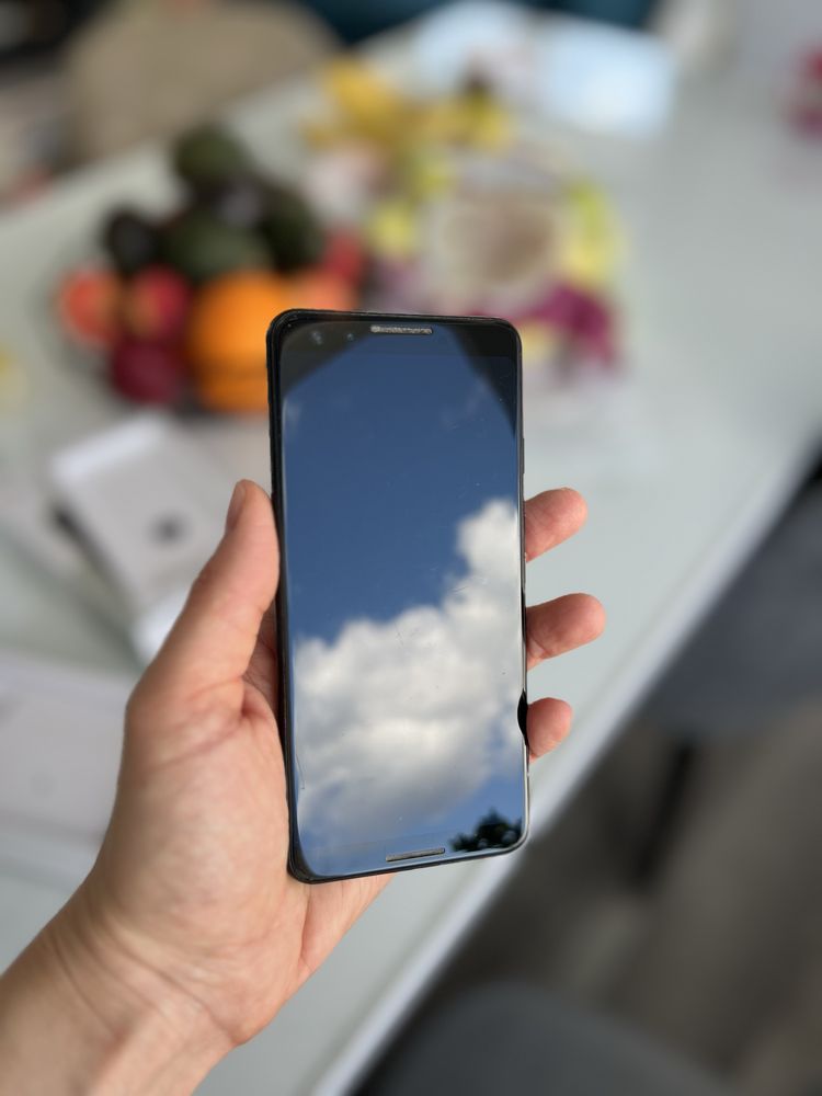 Google Pixel 3, 5.5” 64GB + husa gratuit