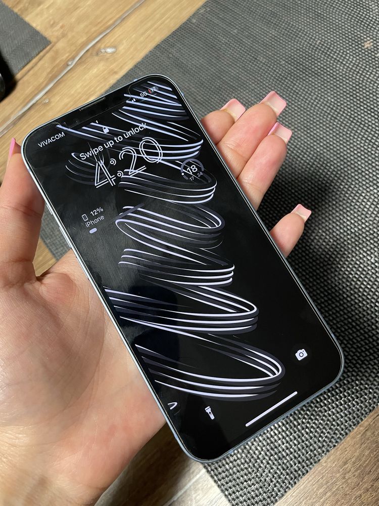 Iphone 14 перфектен