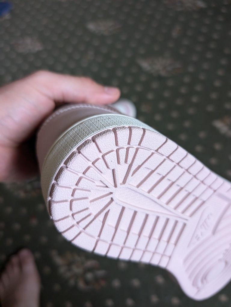 Nike air Jordan 1 mărimea 42