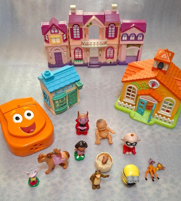 Домики и разные игрушечки