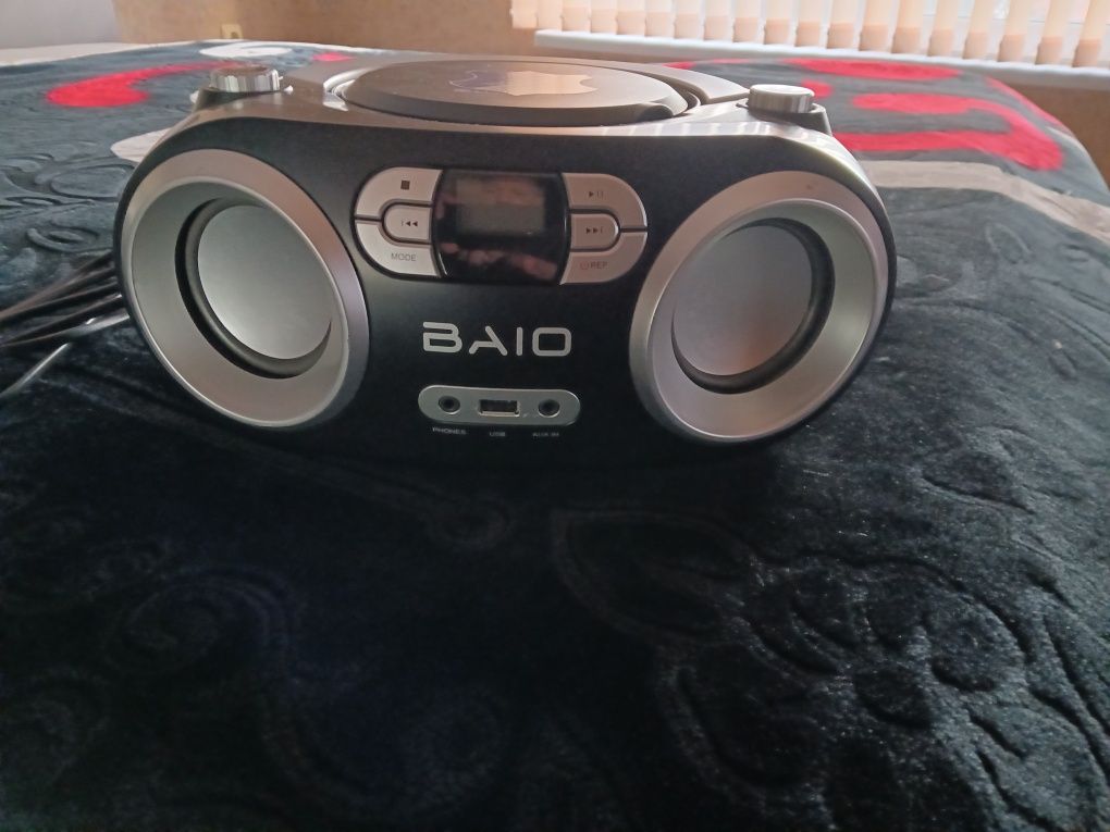 Продавам мини аудио система BAIO