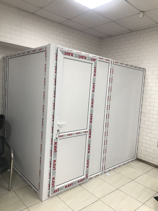 Перегородки пластиковые , двери ,окна , балконы , витражи