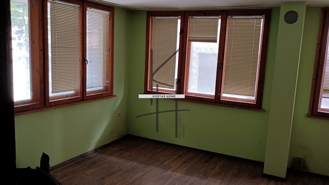 Продава се Многостаен апартамент в Варна, Център - 203 кв.м за 1468 €/кв.м - Снимка #1
