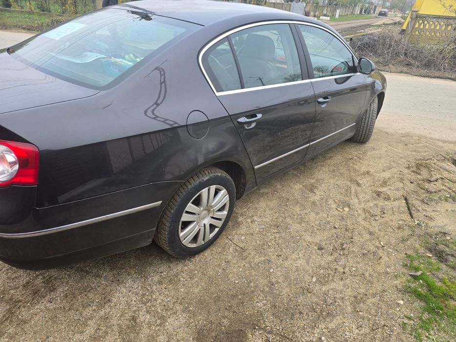 Vând Volkswagen Passat 2006