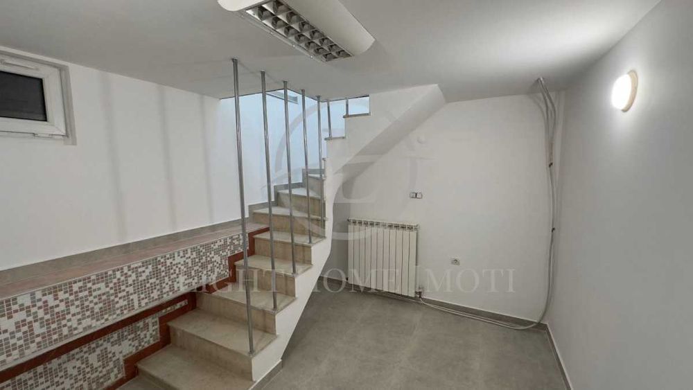 Продава се Магазин в Пловдив, Кършияка - 45 кв.м за 1978 €/кв.м - Снимка #4