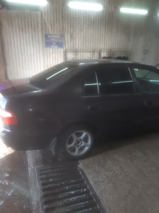 Toyota Carina E  в хорошем состояние