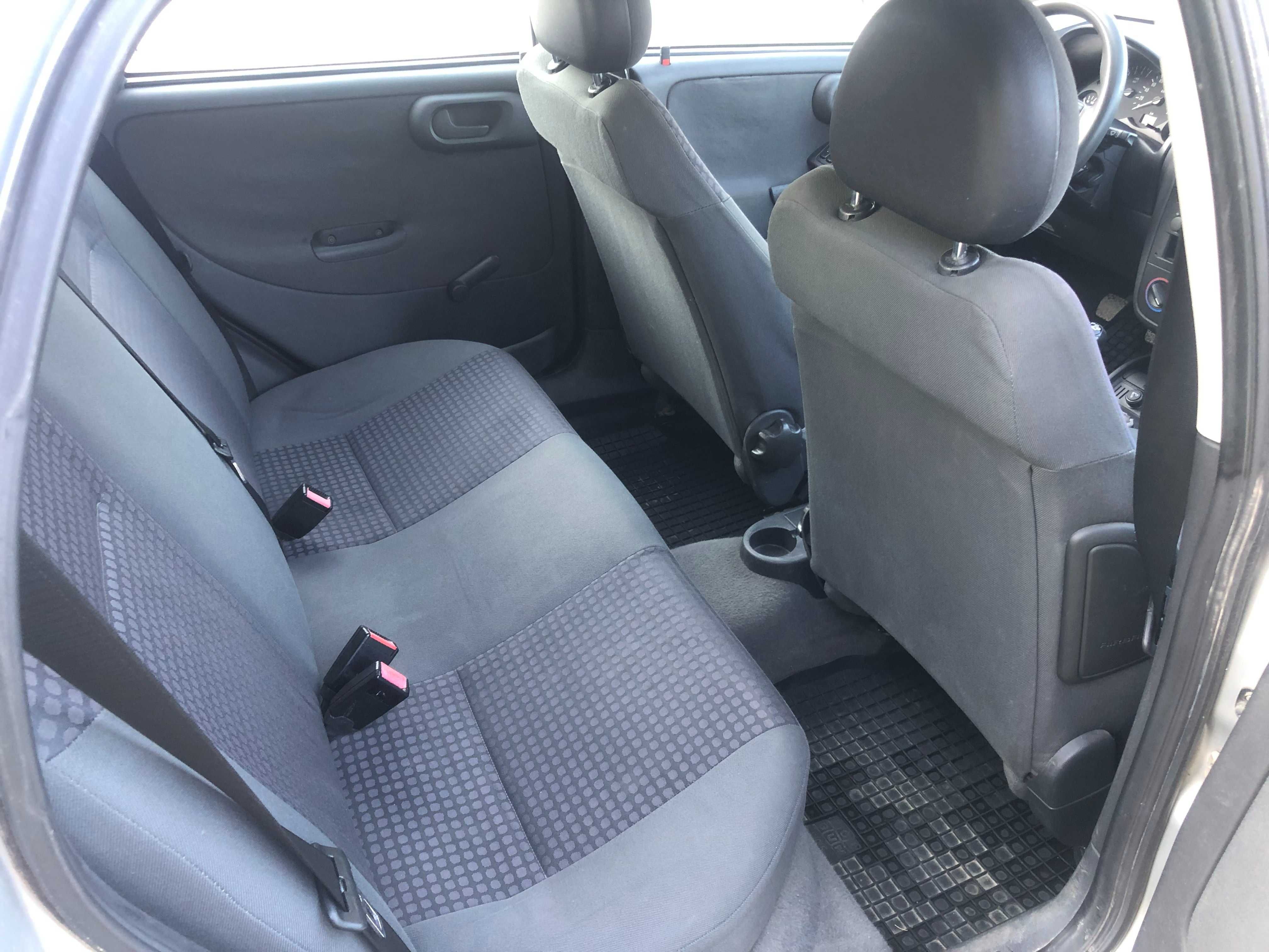 Opel Corsa C 1.2 2002г. Бензин