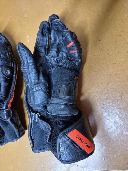 Dainese steel pro fluo red M