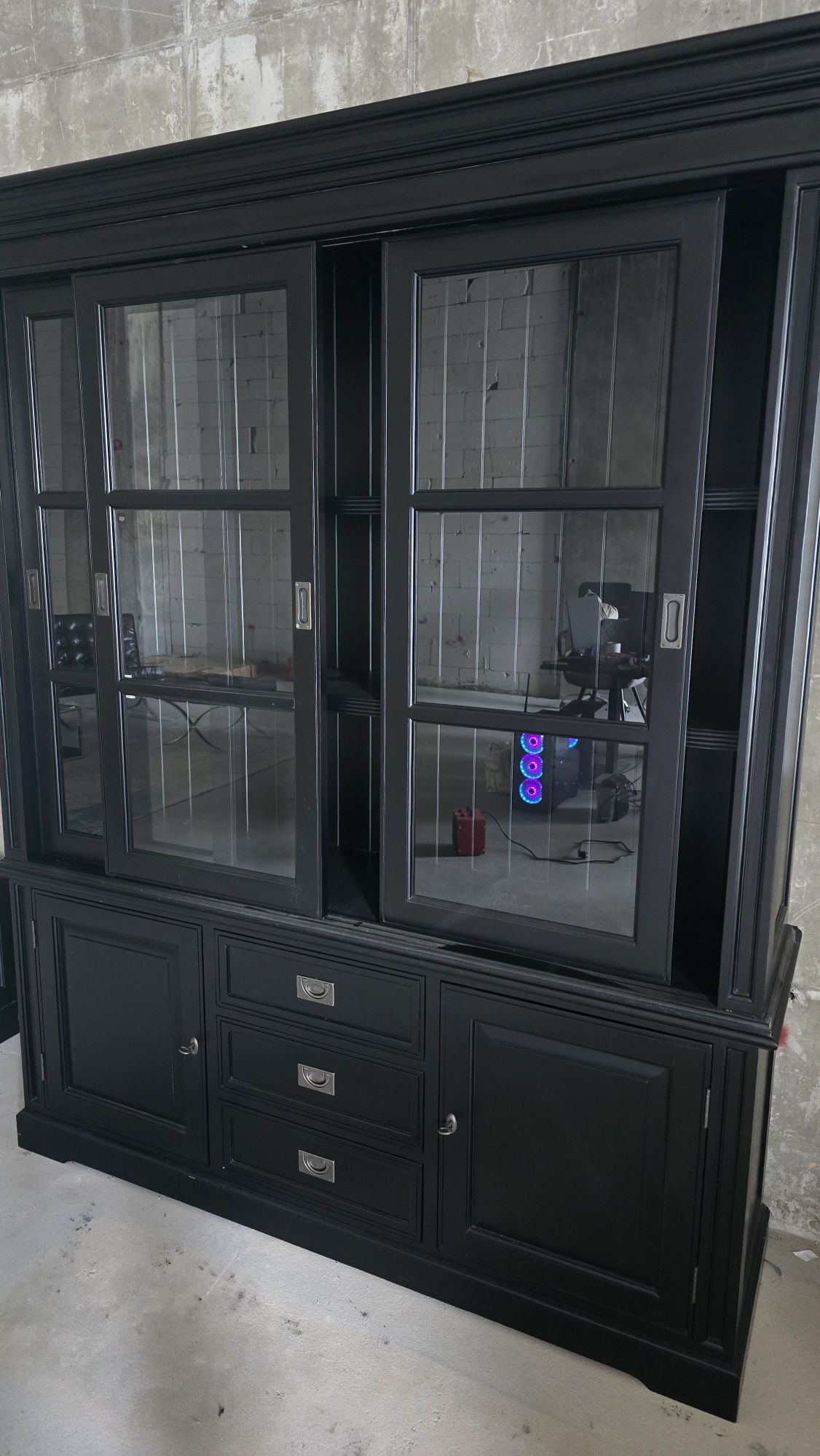 Mobilier lemn masiv