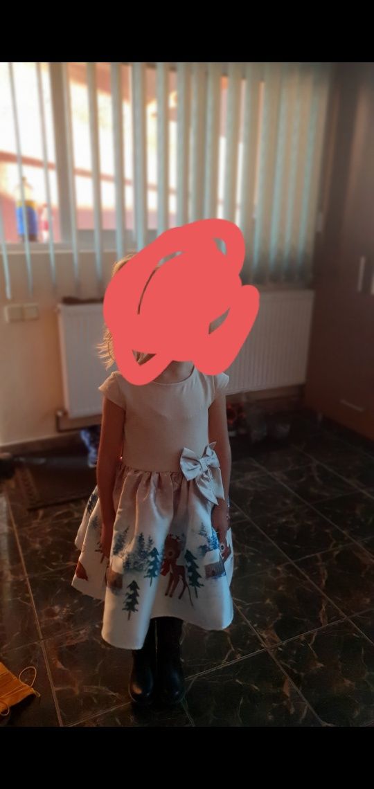 Vand rochii fetite de printesa