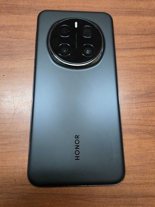 Honor Magic 7 Pro 12GB RAM/512GB ROM