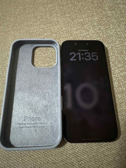 I PHONE 16 PRO 256gb 1650лв. 100% Батерия Оставаща гаранция 20 месеца