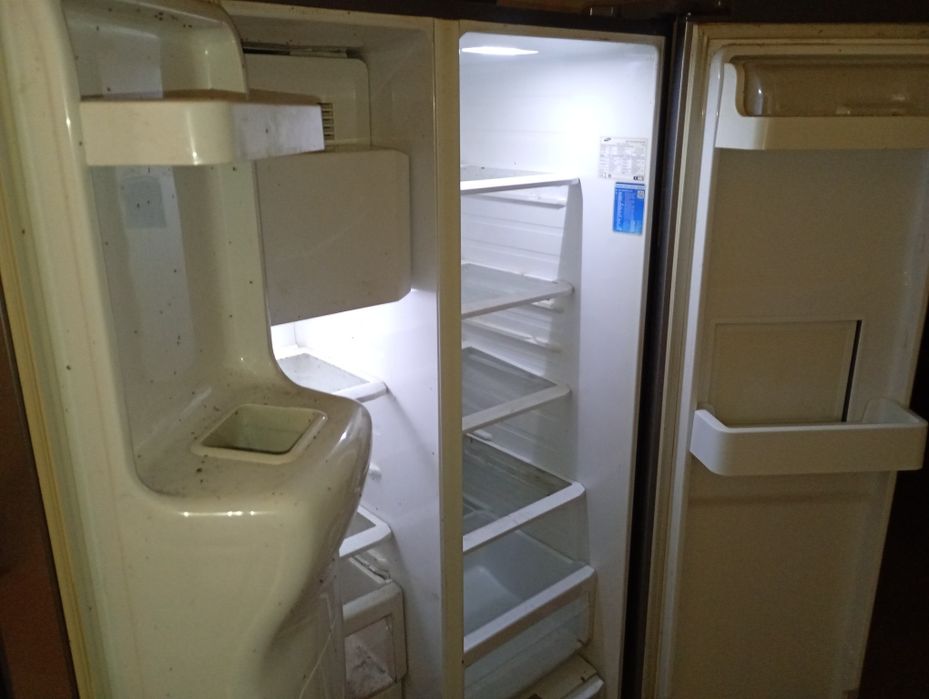 Хладилник Side by side Samsung