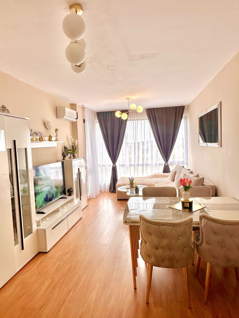 Дава се под наем Двустаен апартамент в Свети Влас - 70 кв.м за 485 € - Снимка #9