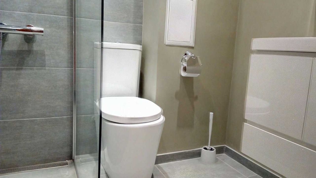 Дава се под наем Двустаен апартамент в Варна, м-т Траката - 60 кв.м за 484.5 € - Снимка #6