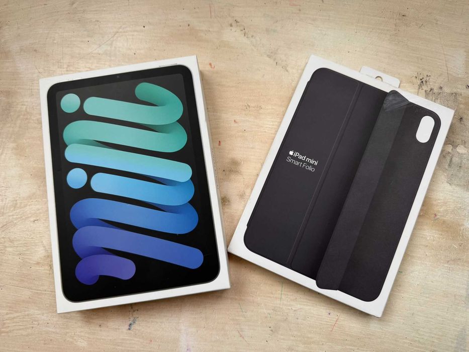 iPad Mini 7 (2024), 128 Gb, WiFi + Cellular, Folio Case, Battery: 100%