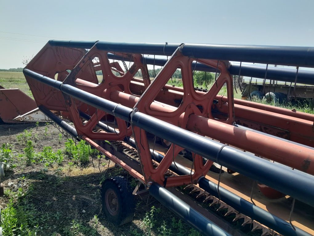 Vindem combina LAVERDA 3700 HIDRAMATIC