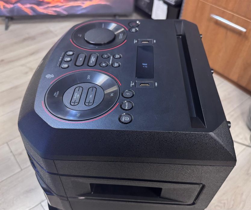 Amanet f28: Sistem audio LG XBOOM RNC7