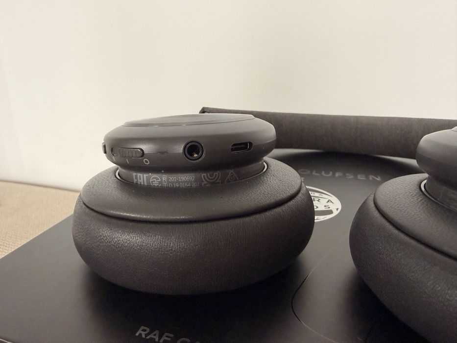 Căști Bang & Olufsen Beoplay H4 2nd Gen RAF Camora Anthra Studios